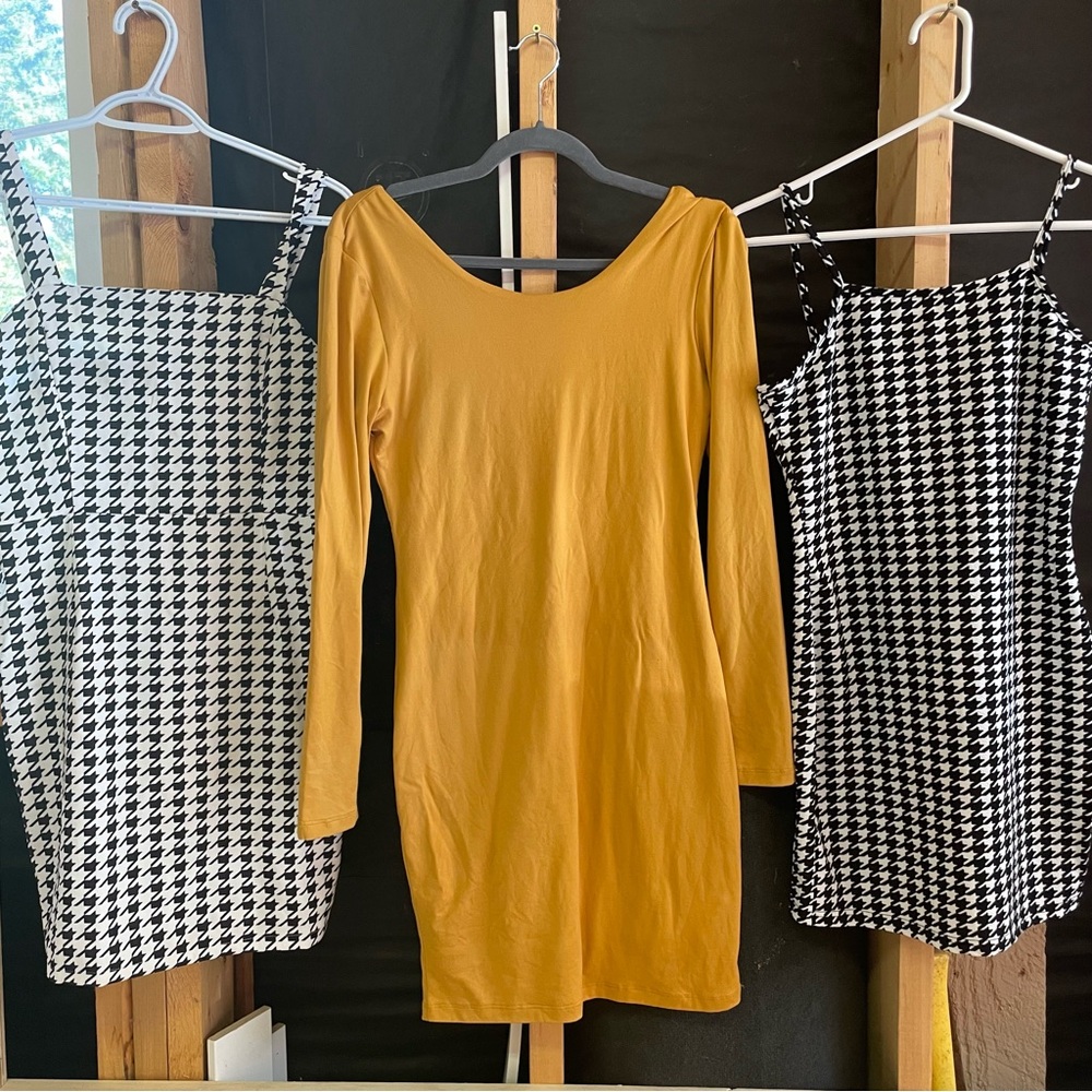 Dresses Bundle - Picture 2 of 3